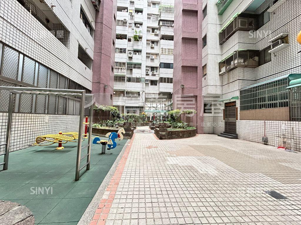 ［領袖勳章］近美術館三房房屋室內格局與周邊環境