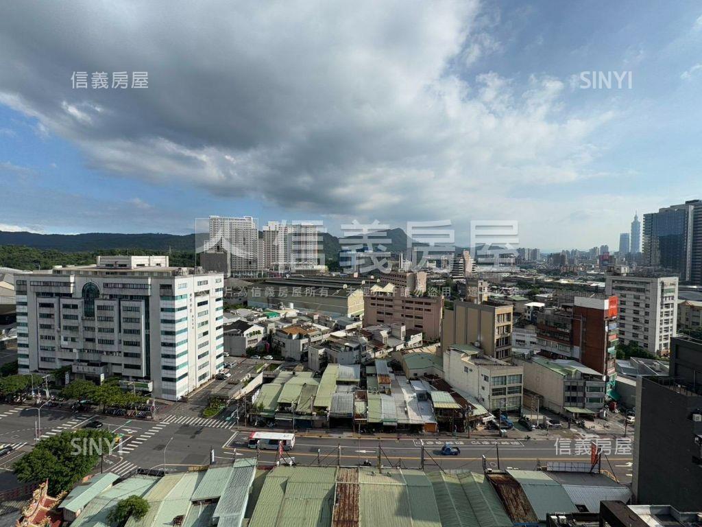 國泰悠境次高層１０１房屋室內格局與周邊環境