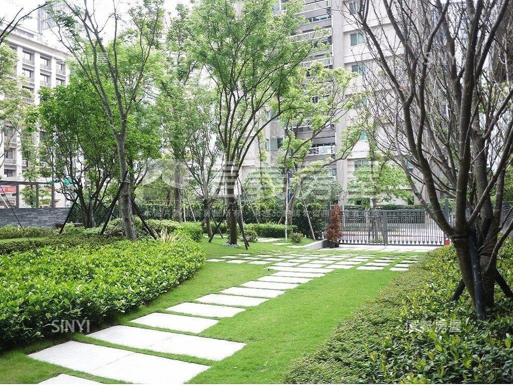 璽苑高樓中庭非你莫屬房屋室內格局與周邊環境
