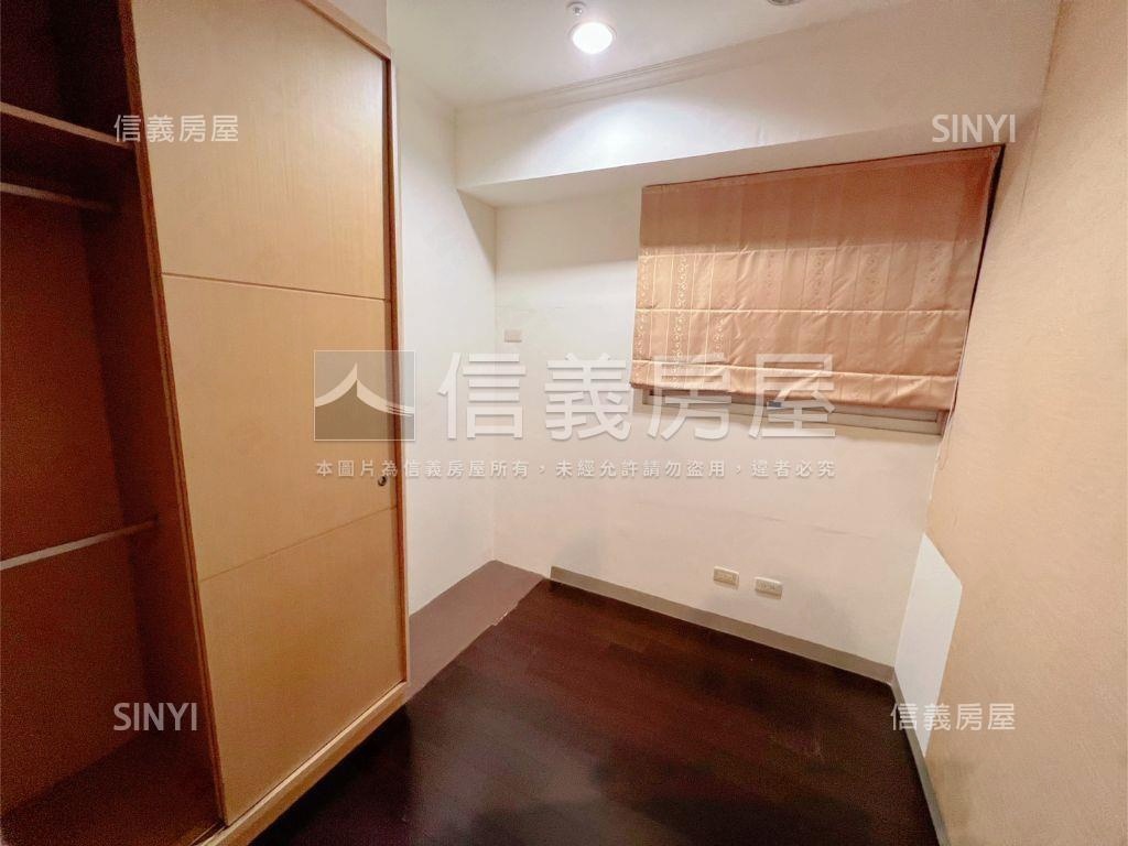 左營高鐵高樓採光兩房房屋室內格局與周邊環境