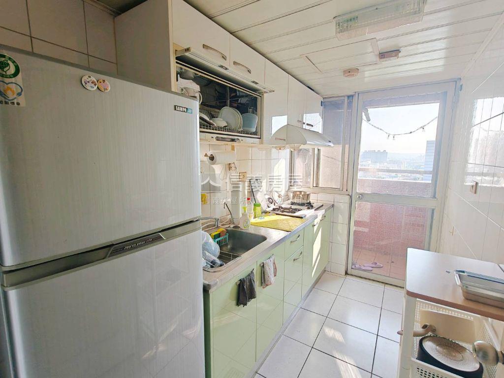 近中山醫高樓三房房屋室內格局與周邊環境