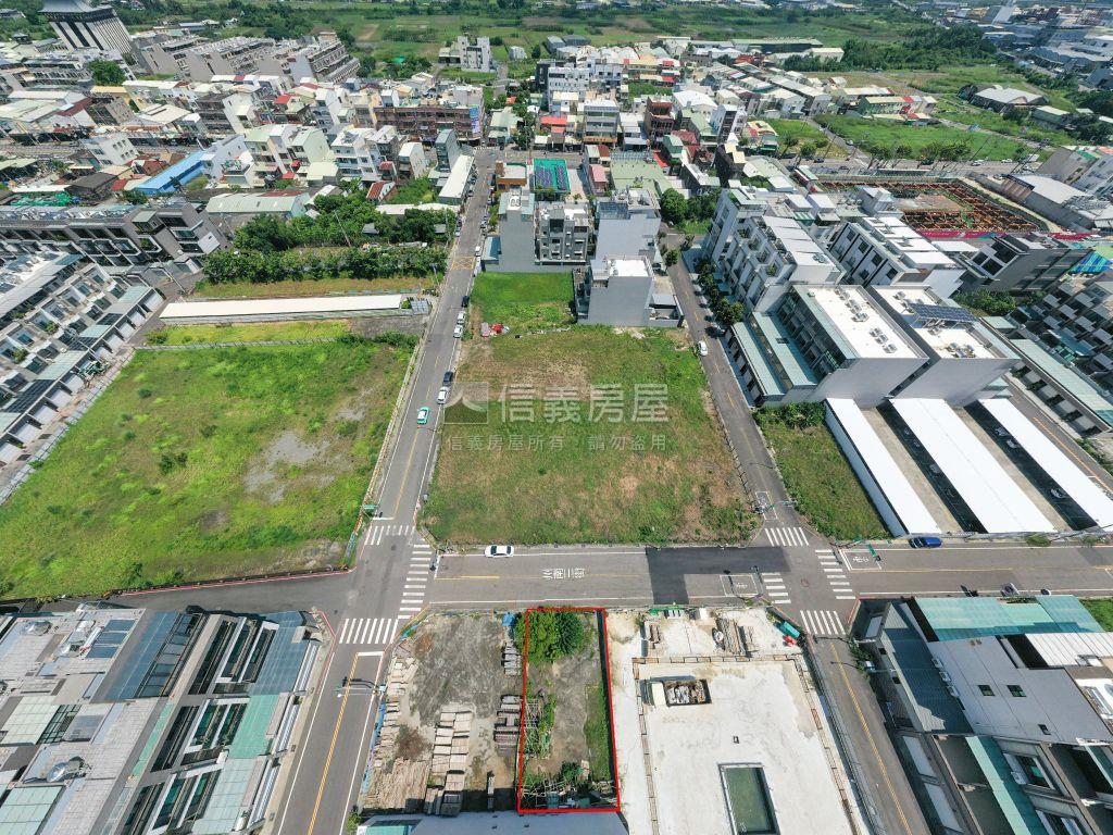 州南面寬約１０米方正地房屋室內格局與周邊環境