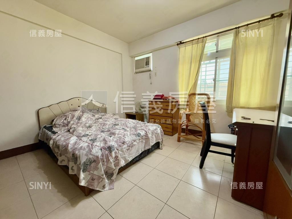 明鳳正街公園旁騎樓透天房屋室內格局與周邊環境