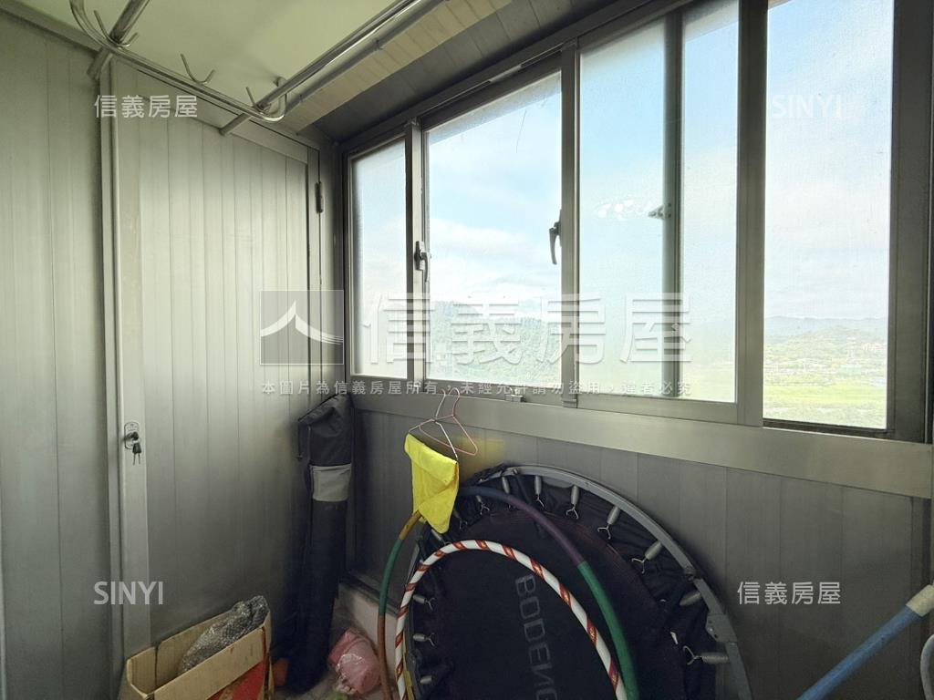 青年成家精裝２房景觀戶房屋室內格局與周邊環境