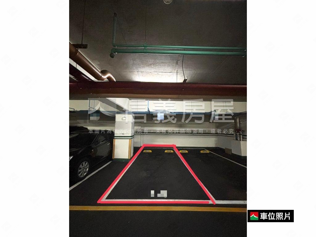 鉑金晶品‧美裝潢兩房車位房屋室內格局與周邊環境