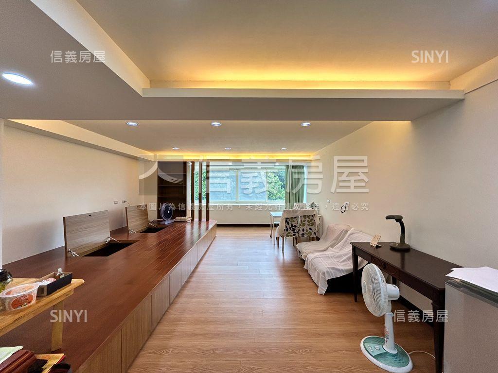 近文化大學湖山路電梯華廈房屋室內格局與周邊環境