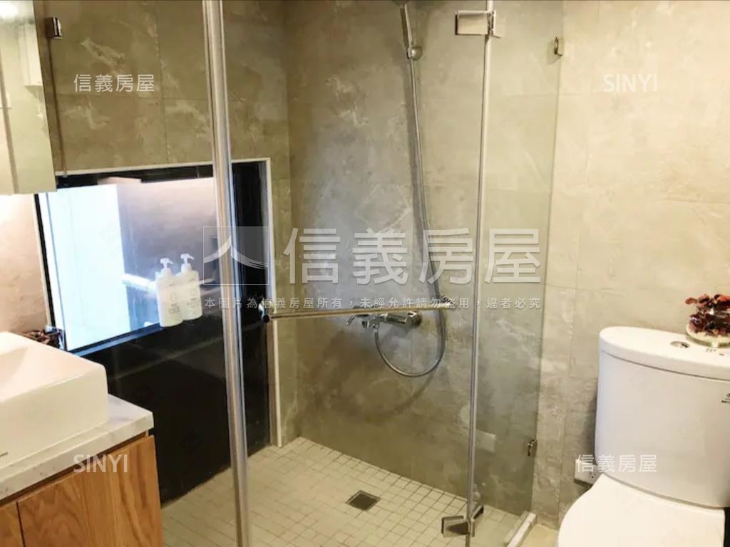 市府捷運忠孝１０１高樓房屋室內格局與周邊環境