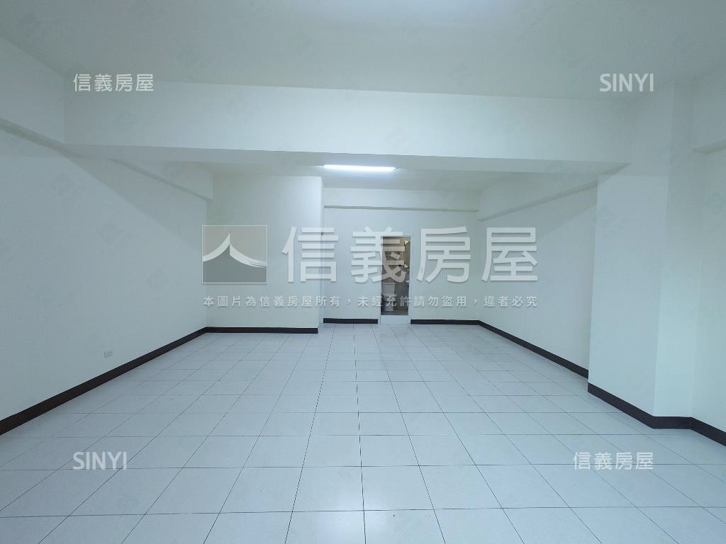 近文山特區好入手店住房屋室內格局與周邊環境