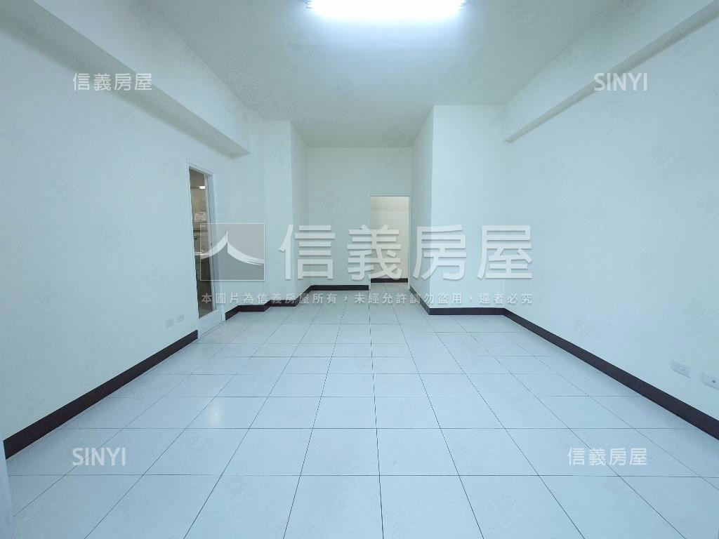 近文山特區好入手店住房屋室內格局與周邊環境