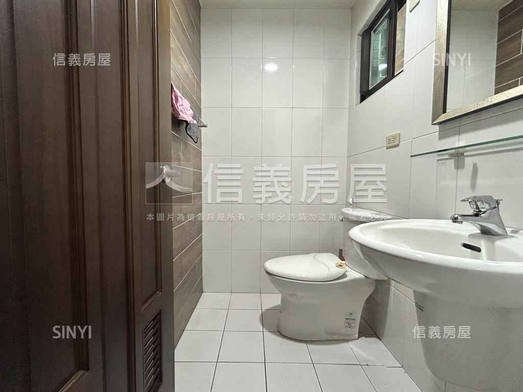 東區邊間角窗別墅房屋室內格局與周邊環境
