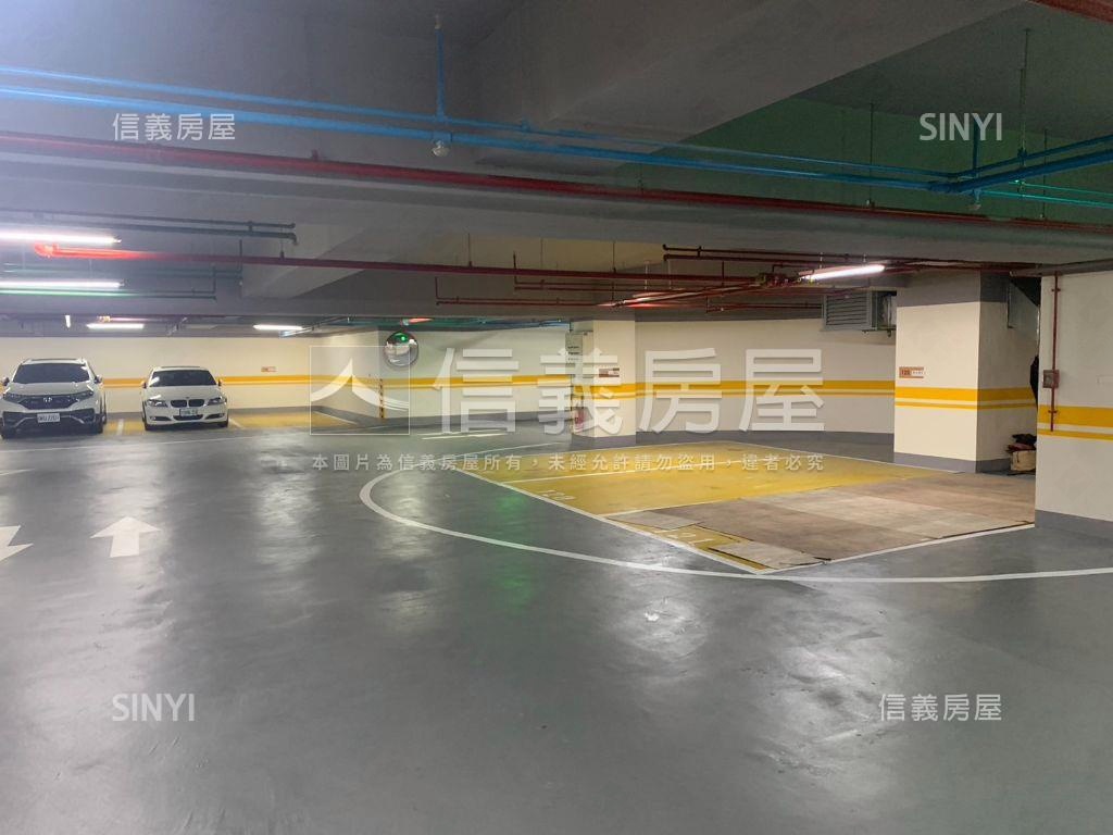 伴月灣漂亮車位房屋室內格局與周邊環境