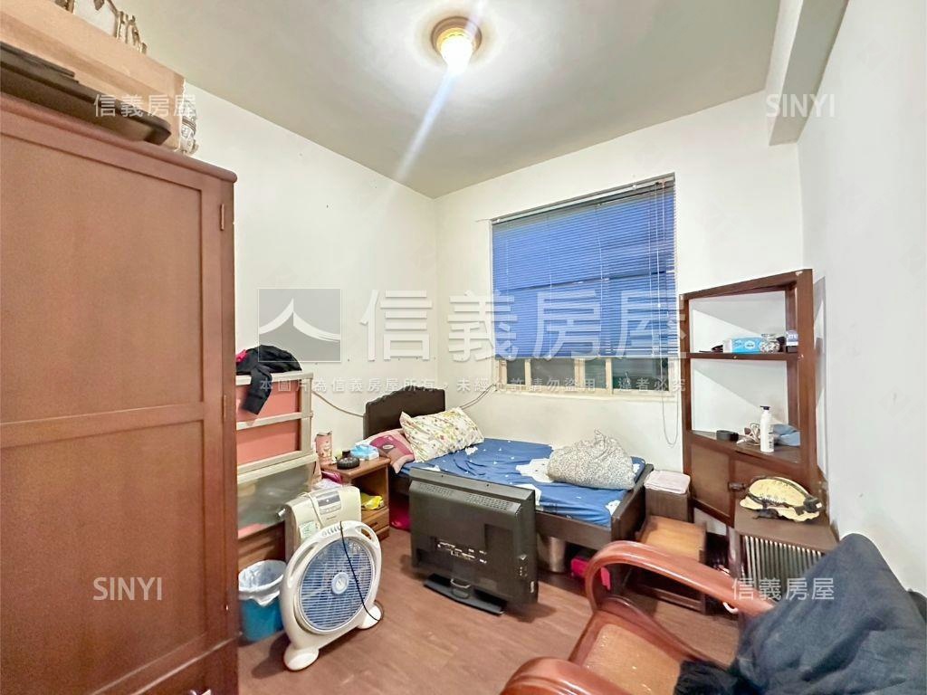 楓香中華靜巷公寓２樓房屋室內格局與周邊環境