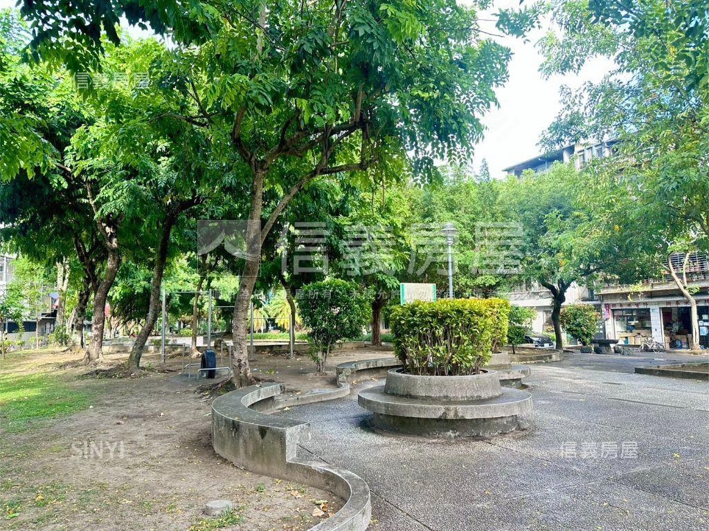 楓香中華靜巷公寓２樓房屋室內格局與周邊環境