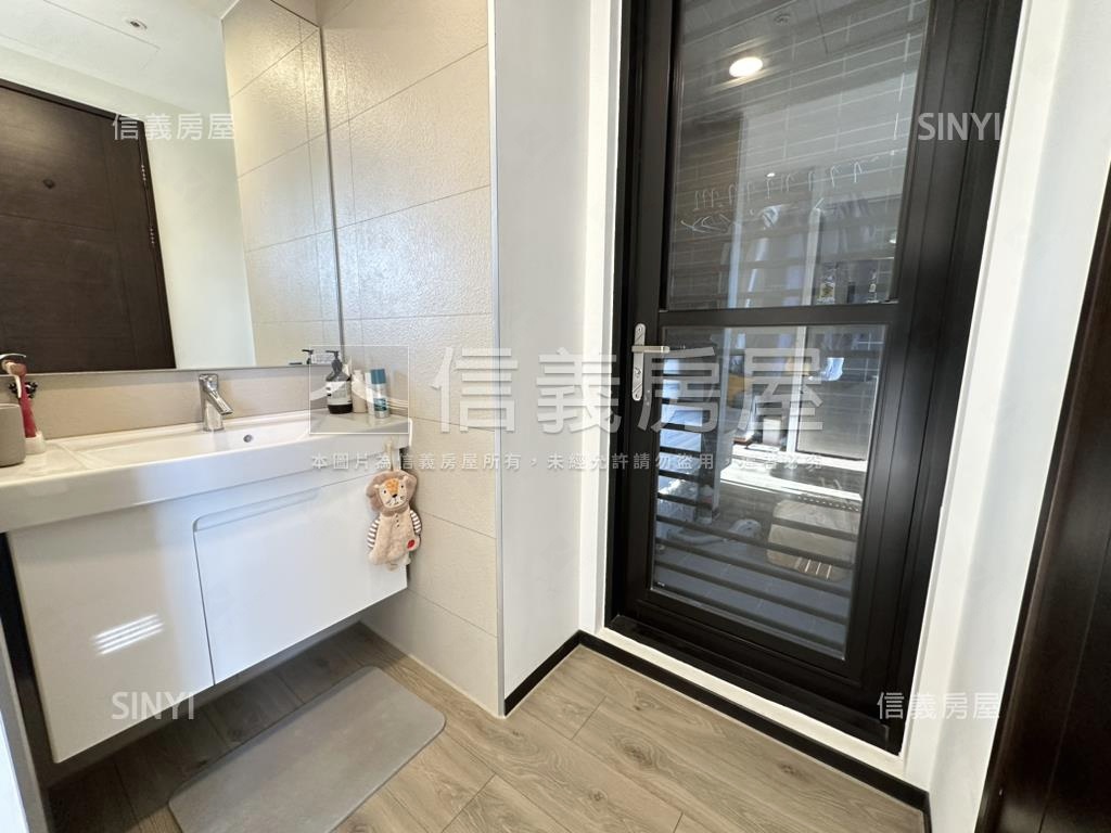 仁發富悅高樓２房房屋室內格局與周邊環境