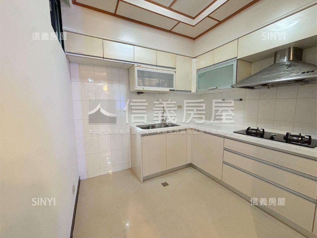專任✩中科近未來藍線美墅房屋室內格局與周邊環境