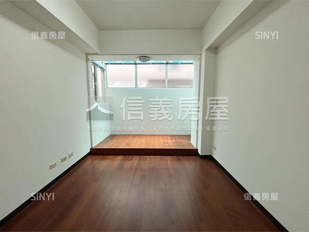 專任✩中科近未來藍線美墅房屋室內格局與周邊環境
