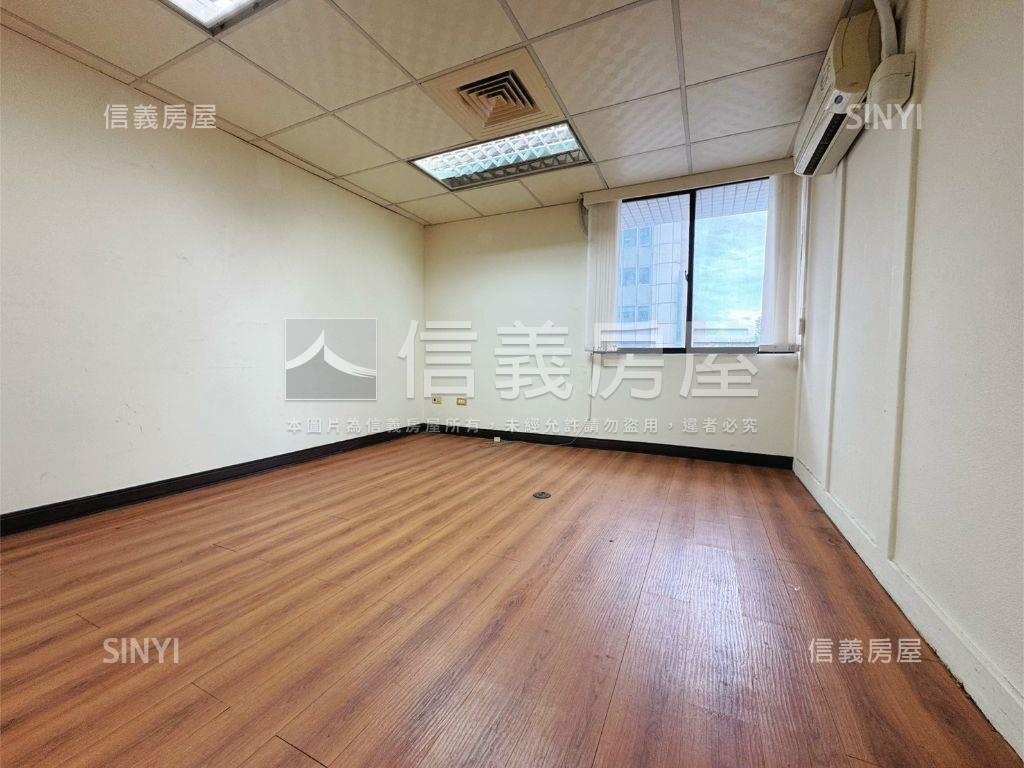 稀有辦公室附平面車位房屋室內格局與周邊環境