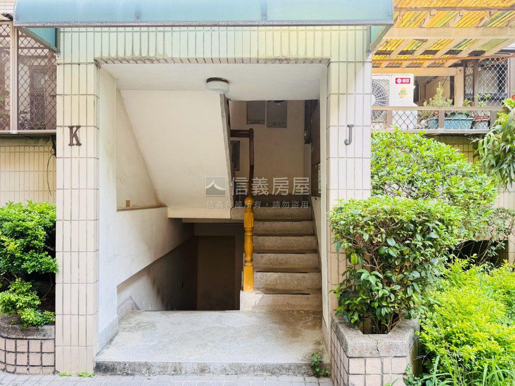 大容東街裝潢三房兩衛房屋室內格局與周邊環境