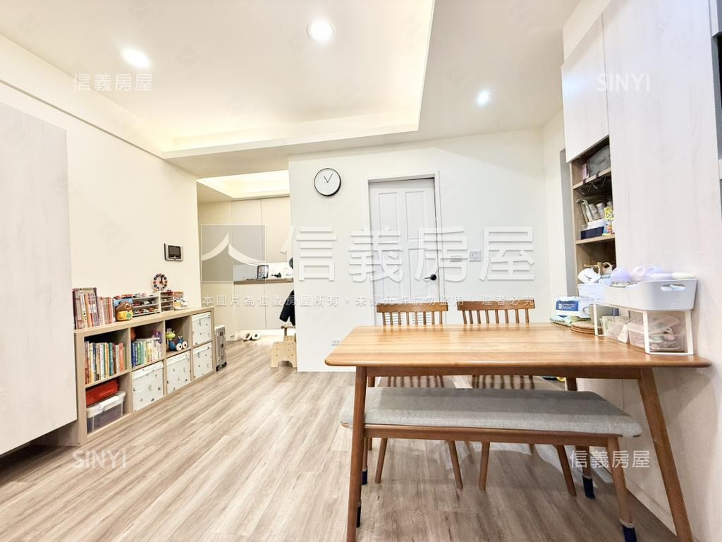 溫馨２房車位房屋室內格局與周邊環境