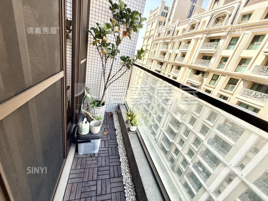 溫馨２房車位房屋室內格局與周邊環境