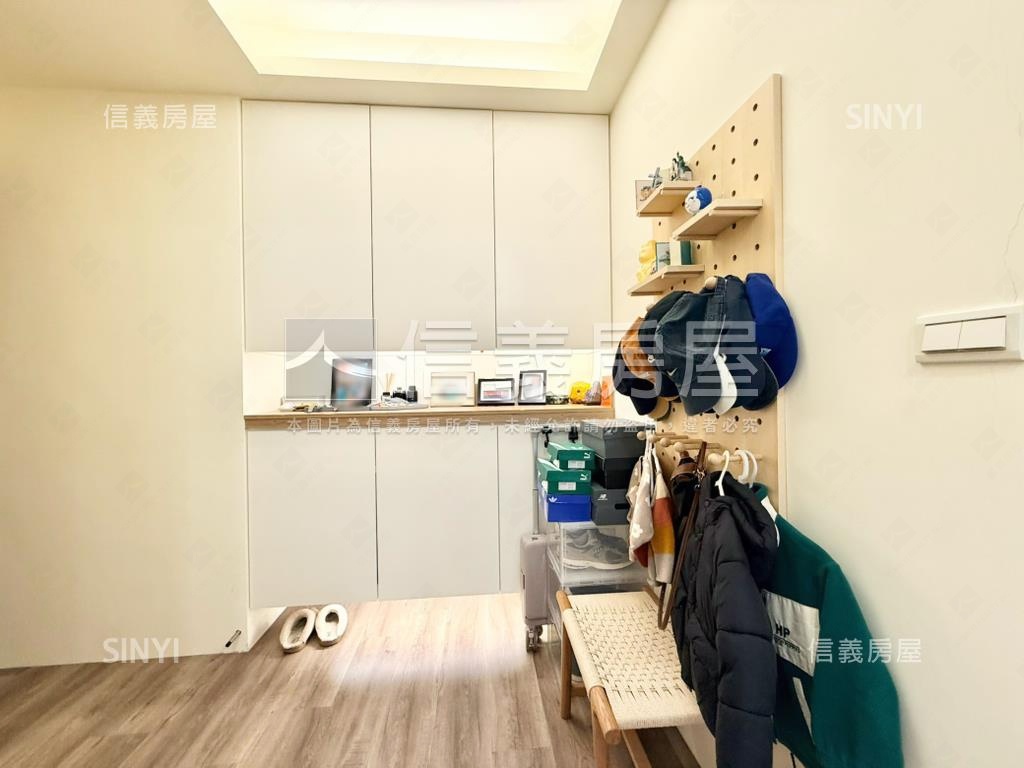 溫馨２房車位房屋室內格局與周邊環境