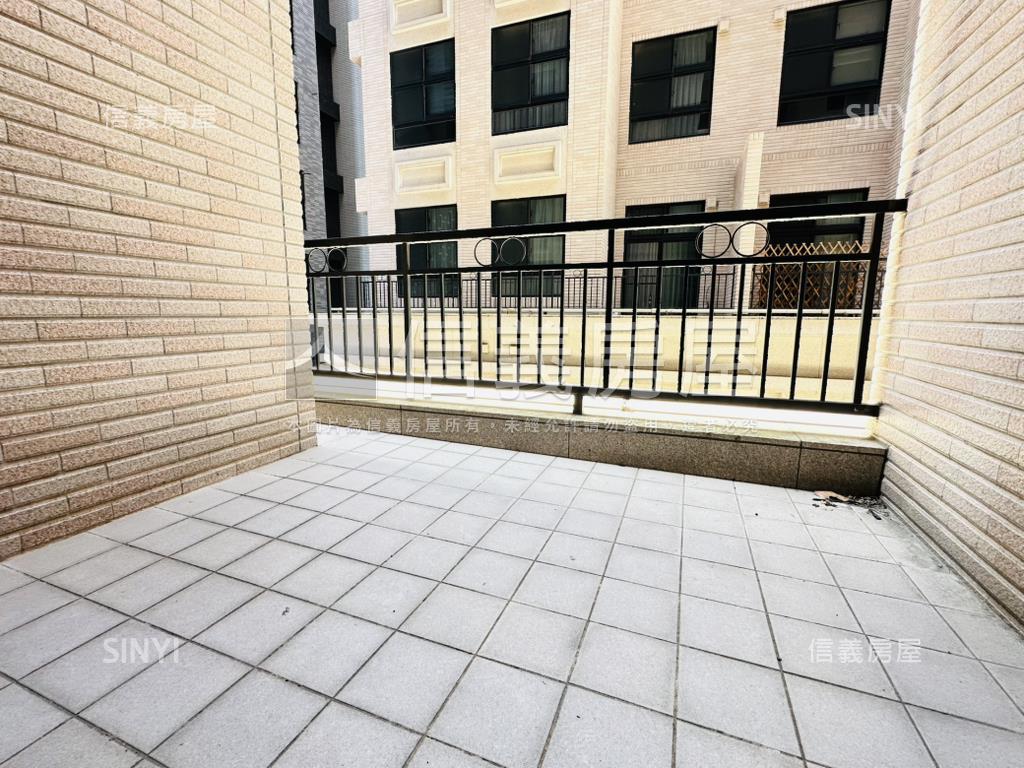 佳麗堡全新未住三房車位房屋室內格局與周邊環境