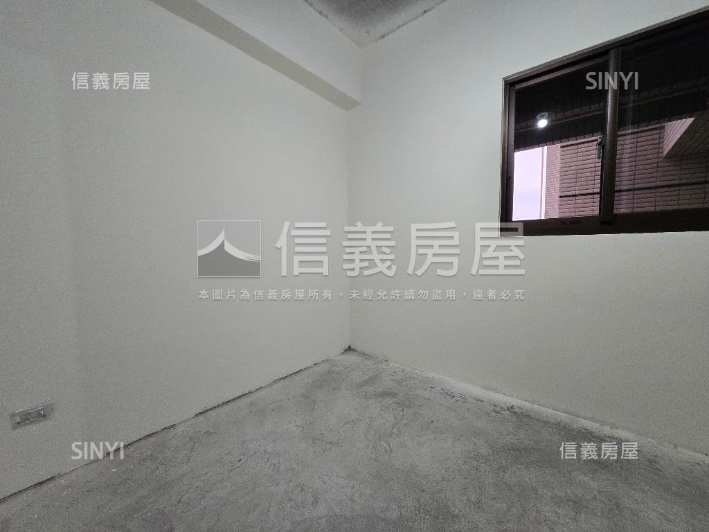 弘暉大禧三房平面車位房屋室內格局與周邊環境