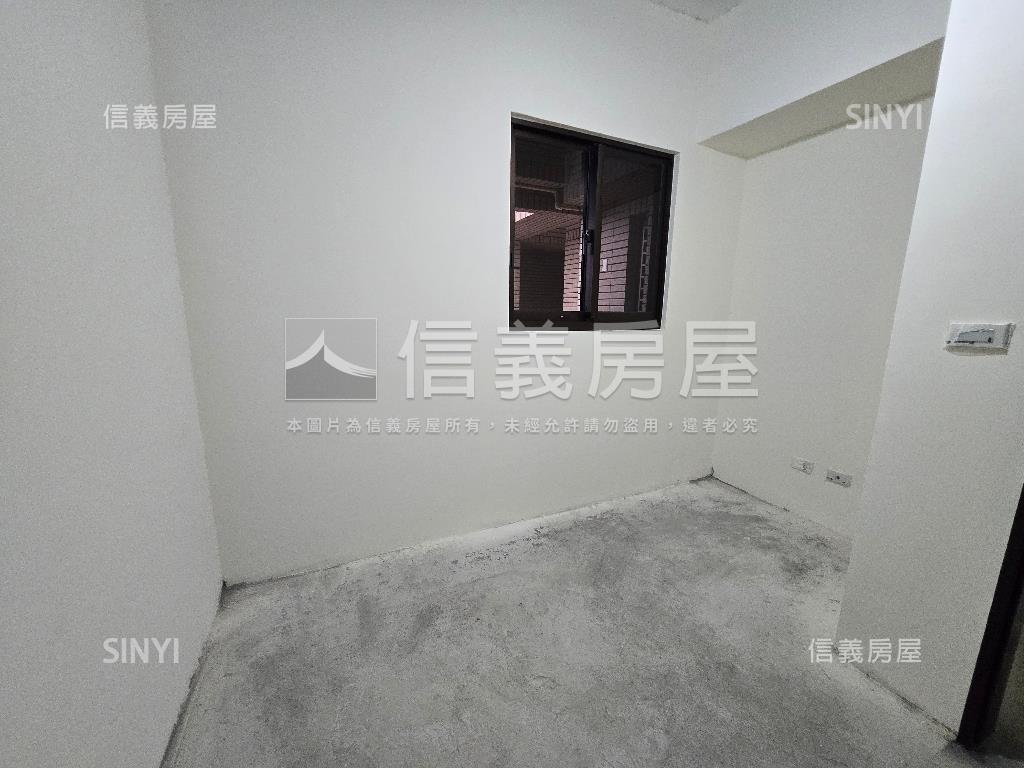弘暉大禧三房平面車位房屋室內格局與周邊環境