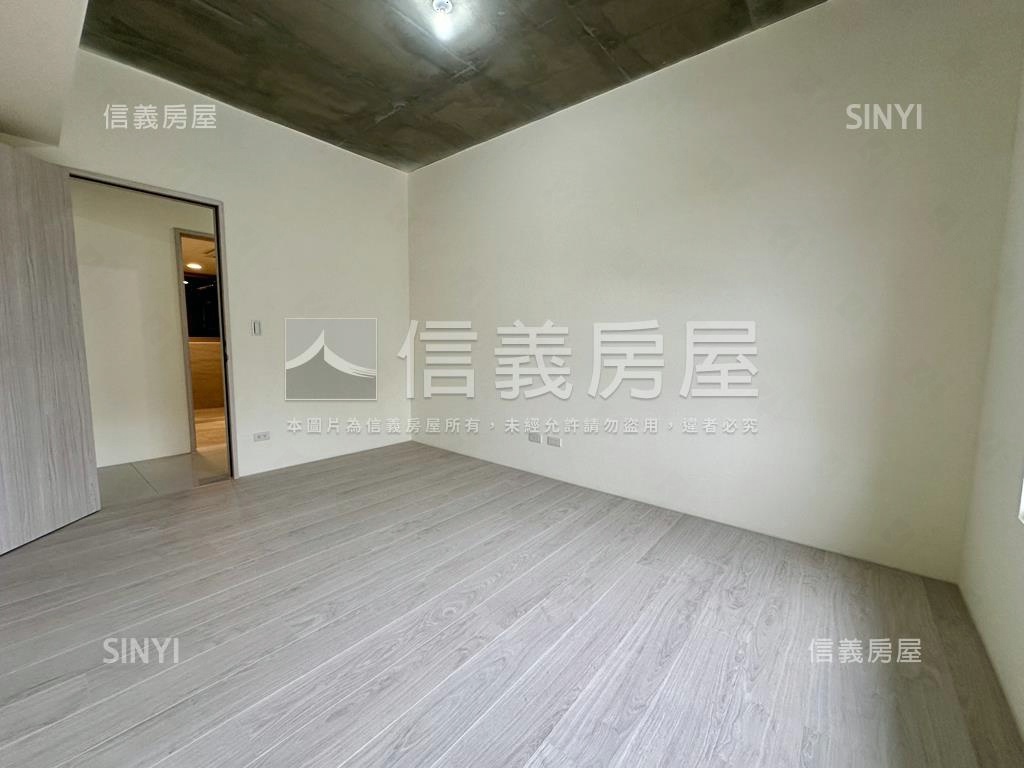 國泰悠陽大三房車位房屋室內格局與周邊環境