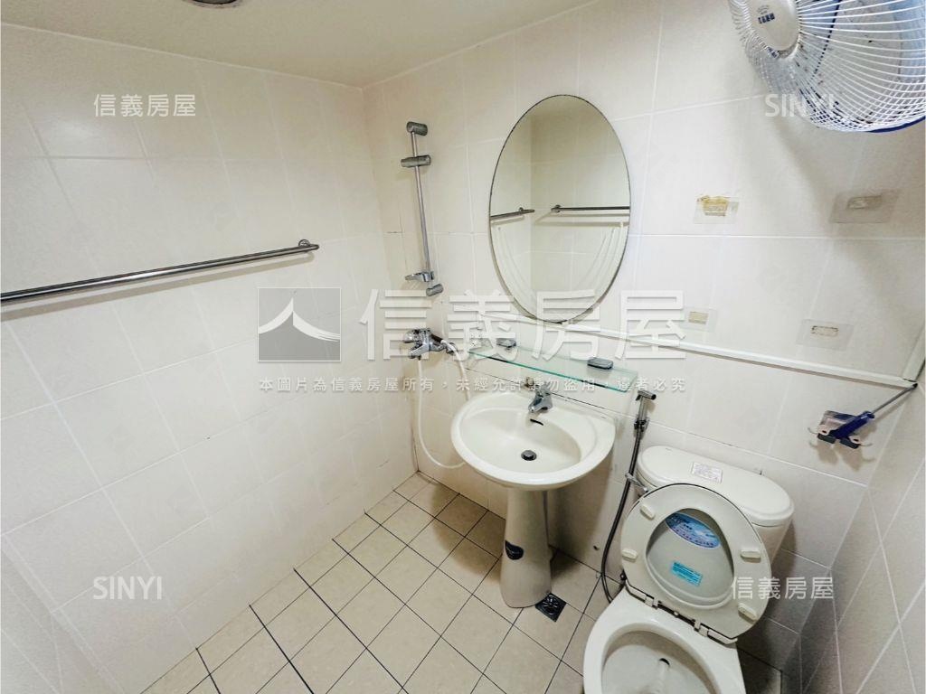 近雙捷運站低總價套房房屋室內格局與周邊環境