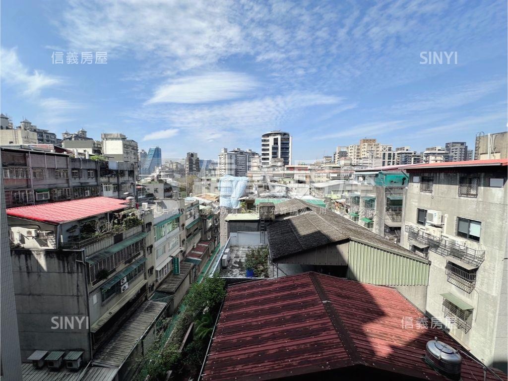近雙捷運站低總價套房房屋室內格局與周邊環境