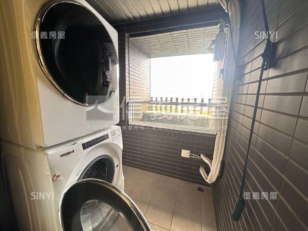 新接－歡喜次頂樓三房車位房屋室內格局與周邊環境