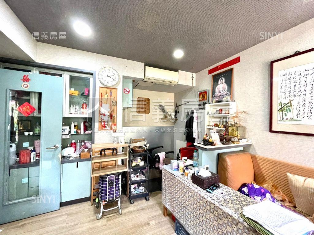 新東街面寬熱鬧１樓房屋室內格局與周邊環境