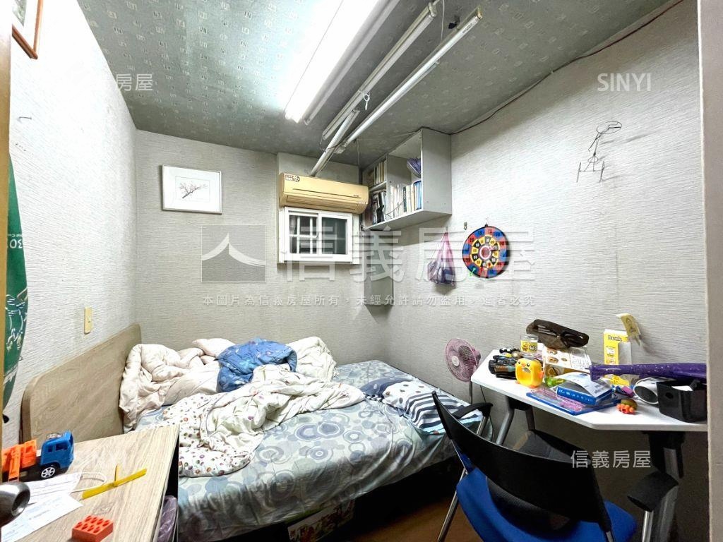 新東街面寬熱鬧１樓房屋室內格局與周邊環境