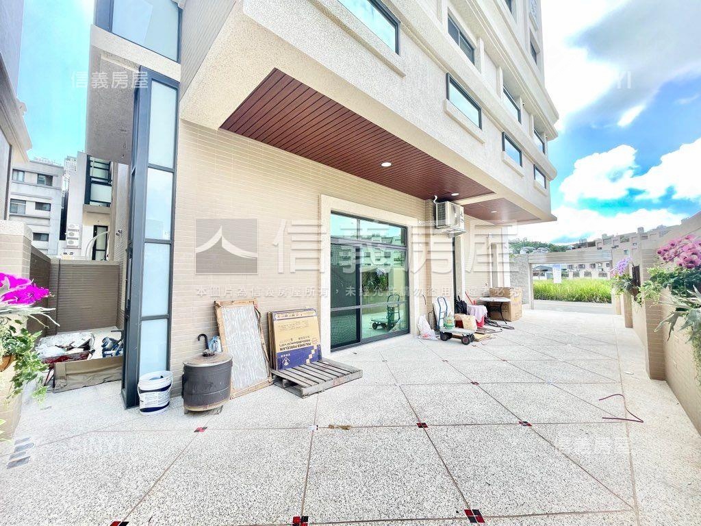 朝南山景電梯豪墅房屋室內格局與周邊環境
