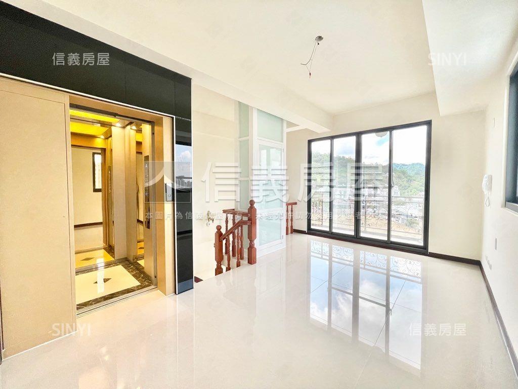朝南山景電梯豪墅房屋室內格局與周邊環境