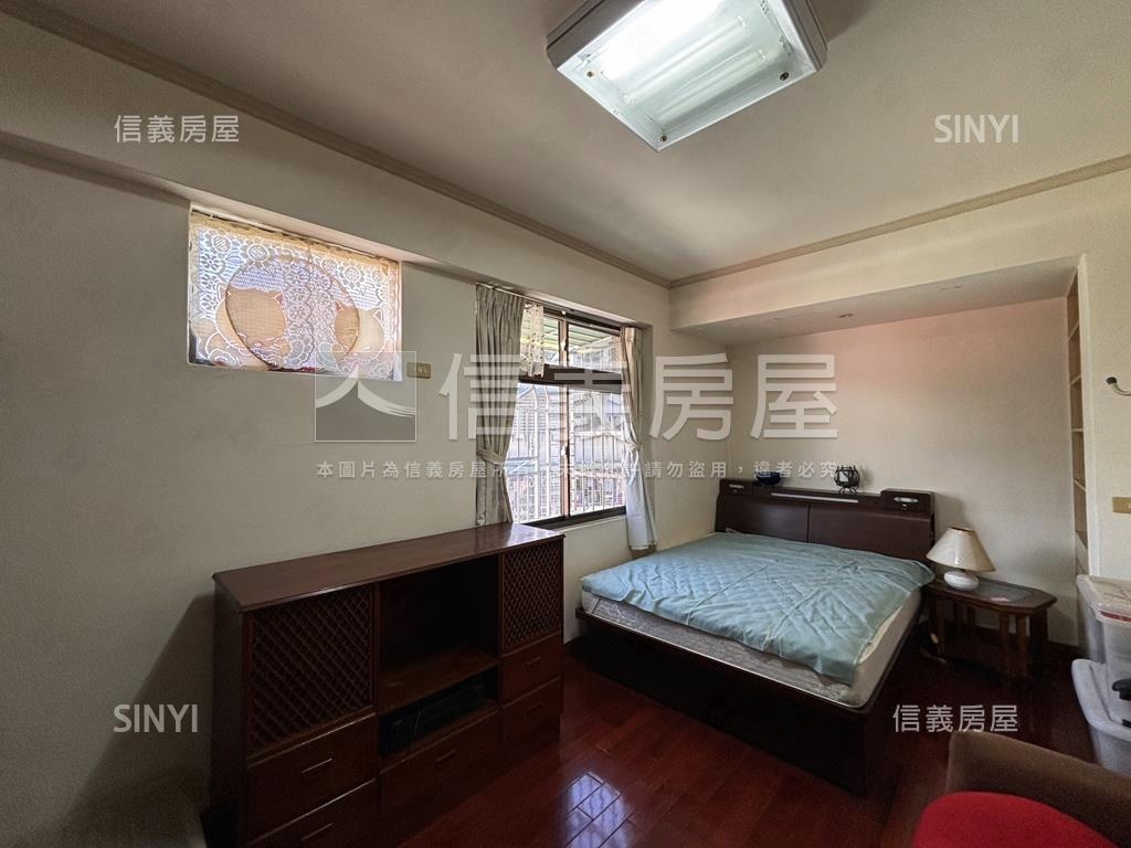 一層一戶典雅美寓房屋室內格局與周邊環境