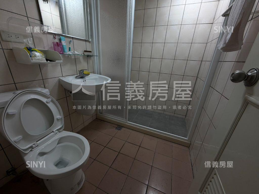 龍潭低總價精美三房車位房屋室內格局與周邊環境