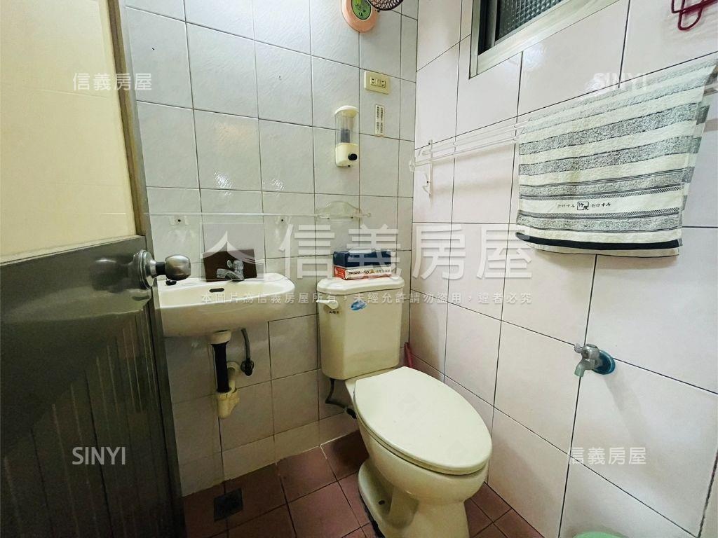 瑞隆商圈一卡皮箱成家金店房屋室內格局與周邊環境