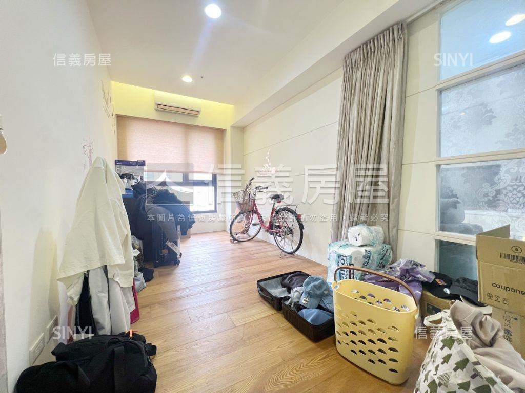 帝璽。典雅四房車位房屋室內格局與周邊環境