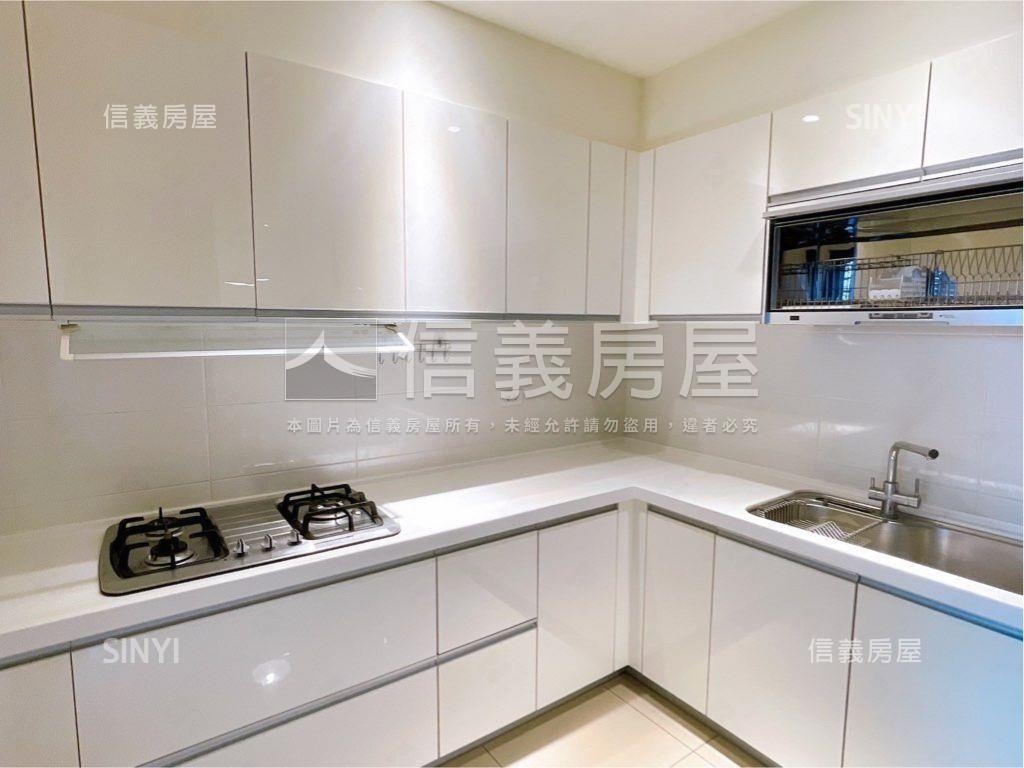 ⭐移動方城｜稀有四房雙車房屋室內格局與周邊環境