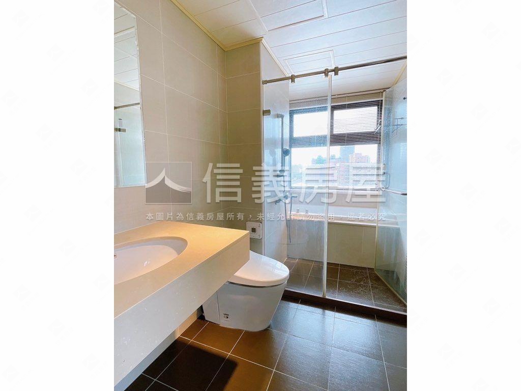 ⭐移動方城｜稀有四房雙車房屋室內格局與周邊環境