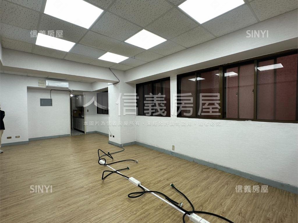 中正國中邊間高樓房屋室內格局與周邊環境