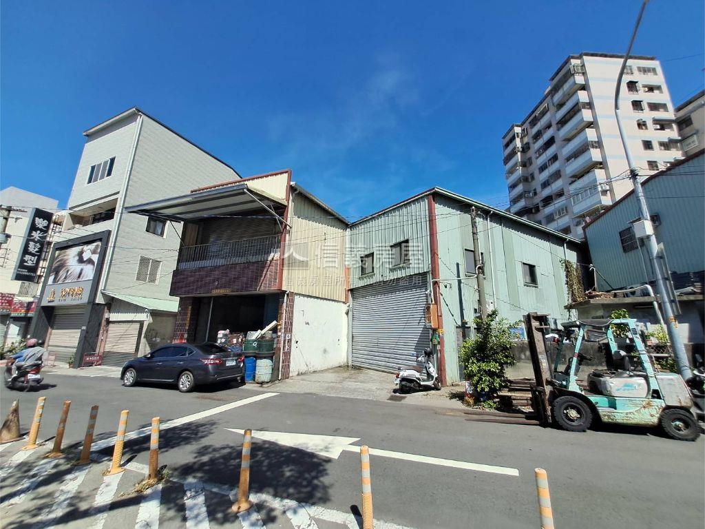振福路角地房屋室內格局與周邊環境