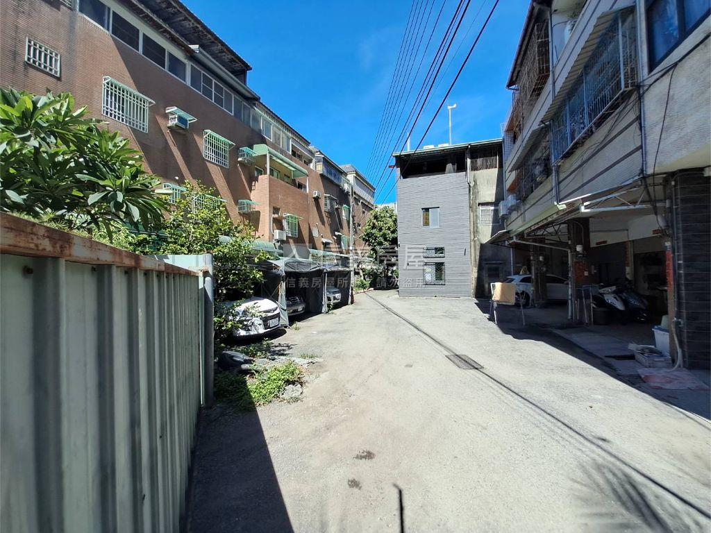 振福路角地房屋室內格局與周邊環境