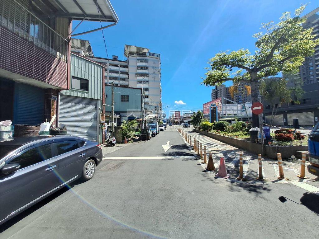 振福路角地房屋室內格局與周邊環境