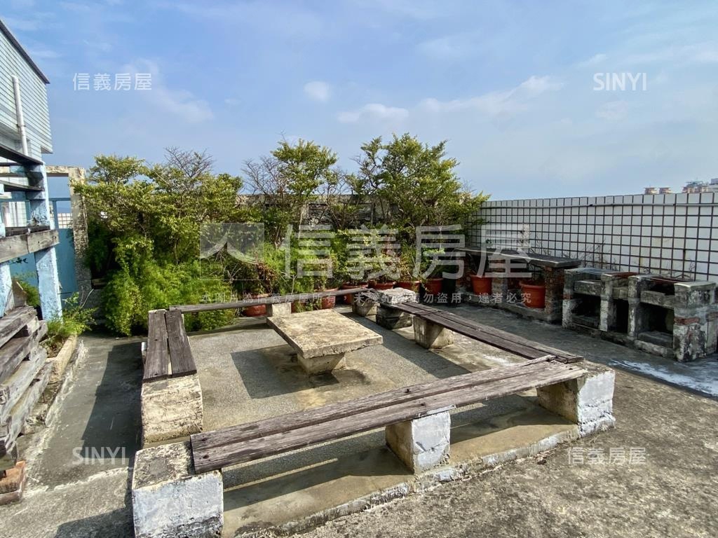 桃園中山路頂樓露臺辦公室房屋室內格局與周邊環境