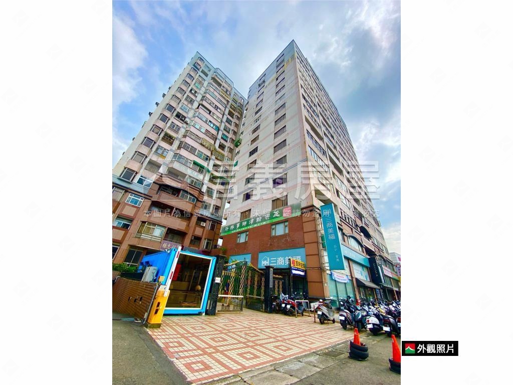 桃園中山路頂樓露臺辦公室房屋室內格局與周邊環境