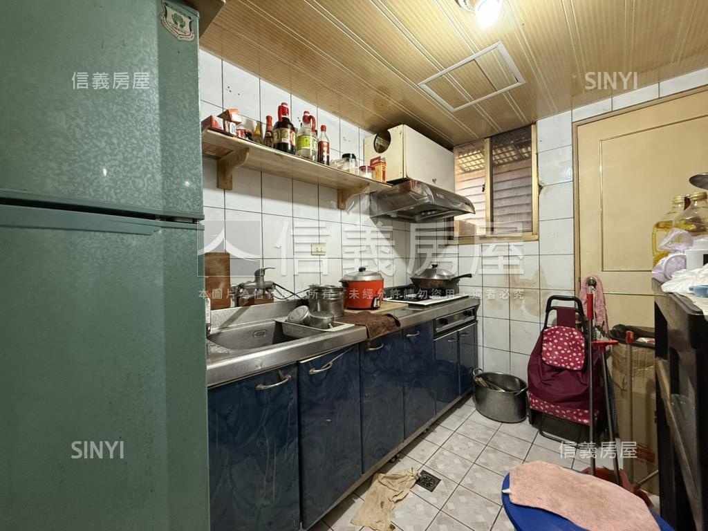 新接。中央路三房美廈房屋室內格局與周邊環境