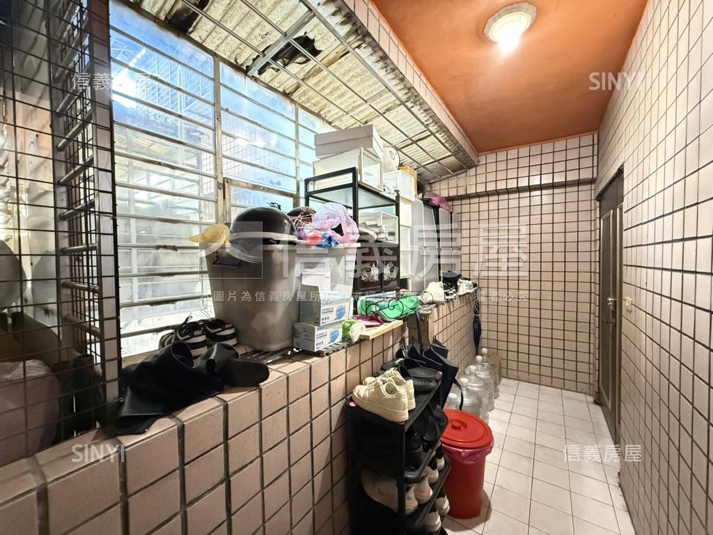 新接。中央路三房美廈房屋室內格局與周邊環境